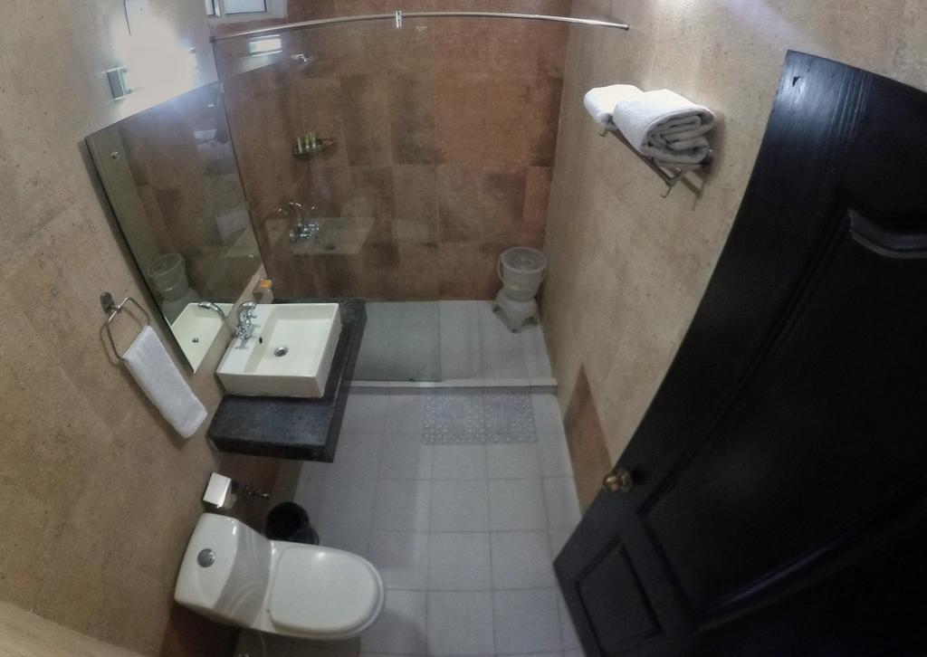 Rishikesh Inn By One Hotels Rishīkesh Exterior foto