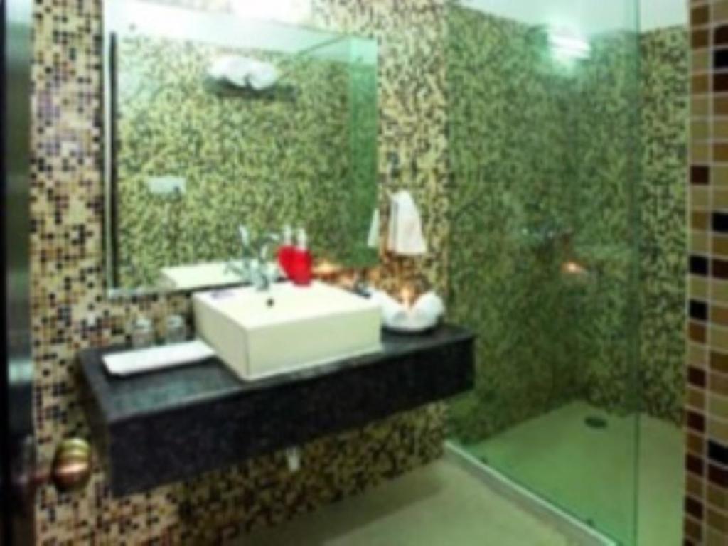 Rishikesh Inn By One Hotels Rishīkesh Exterior foto